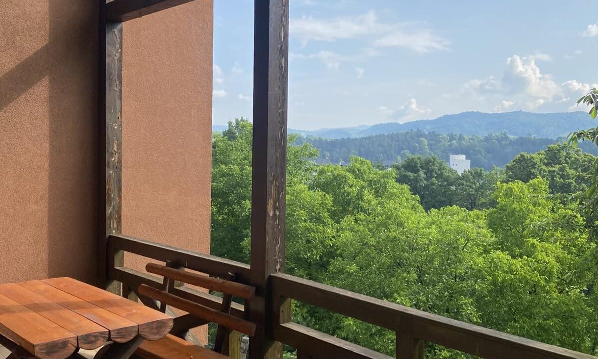 IMG-0c0fd7e81b55fa82d359d363dddc0062-V