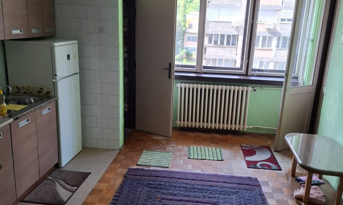 IMG-0c25654bf497fbd6cb08584695ecde86-V