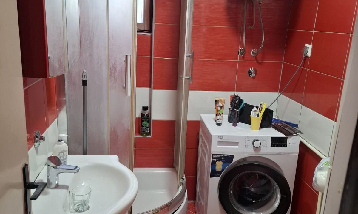 IMG-1f979e136bace74c011151d16fee26e9-V