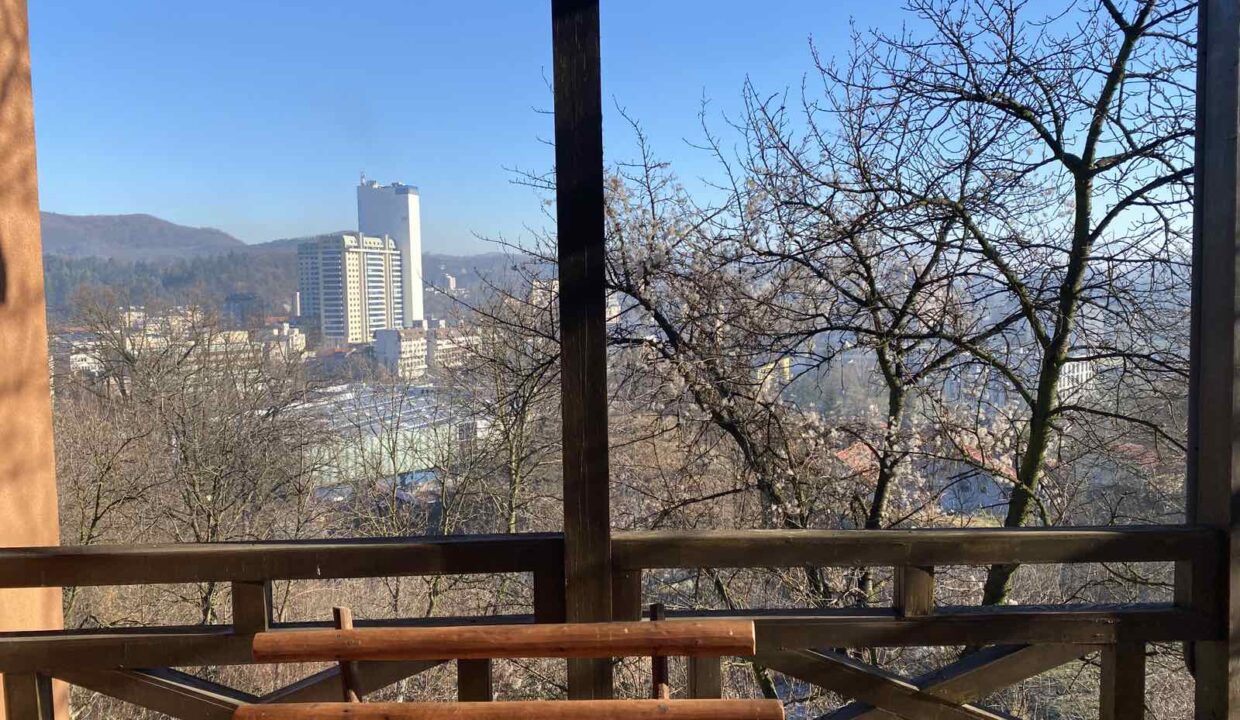 IMG-28bc599d8777da70fdc6beeb6144c3dc-V