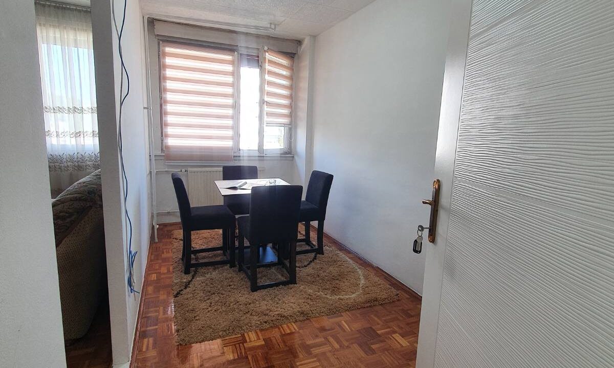 1000032204