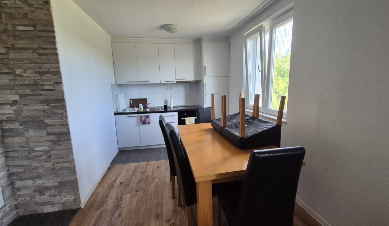 1000032736